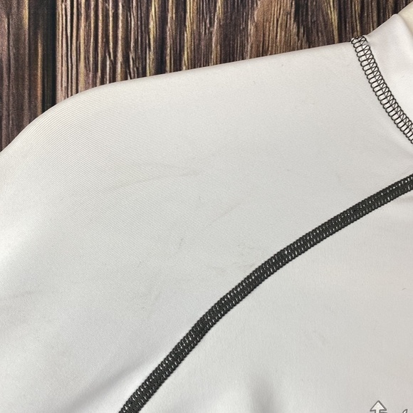 NWT NRS Blue & White Hydrosilk UV & UPF 50+ Swim Shirt- Size Small - Picture 12 of 14